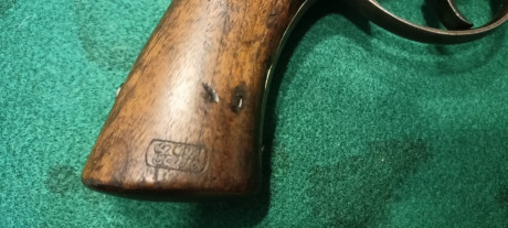 Modelo de doble action con el cartouche del inspector militar en la cacha.
Todo 100% funcionando.
Inscrito 01