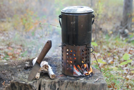 Olla para BUSHCRAFT / camping del fabricante ZEBRA en acero inoxidable con 1500 ml de capaciad, en tres 00