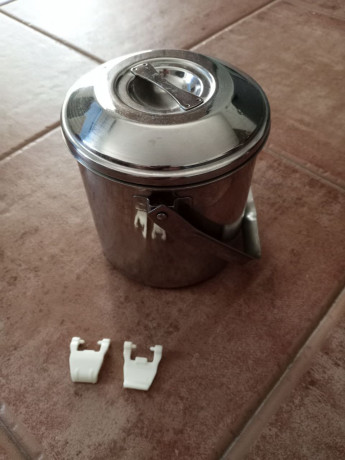 Olla para BUSHCRAFT / camping del fabricante ZEBRA en acero inoxidable con 1500 ml de capaciad, en tres 10