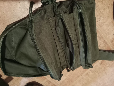Vendo  2 bolsa mascara antigas DPM del ejercito britanico  y un bolso botiquin de MILTEC

*Una  de las 10