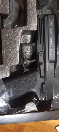 Vendo UMAREX HK USP COMPAT (nueva sin uso), green gas con 1 cargador.
Opcional picatinny rail impreso 02