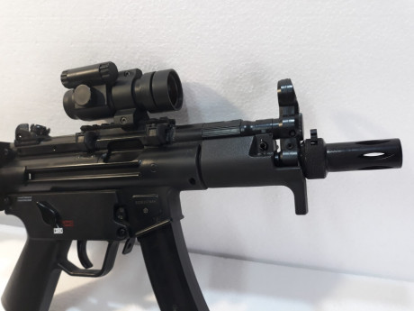 Vendo H&K MP5 BB's 4.5. La ultima de micoleccion de CO2, como nueva y COMO en las fotos, prácticamento 10