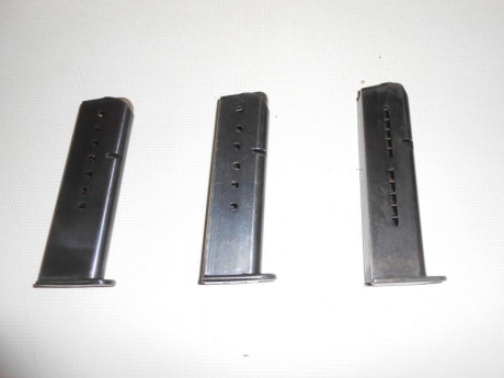 saludos: pongo a la venta tres cargadores, uno star s s/s del 9 corto, uno de llama creo que tres del 01
