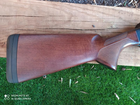 Buenas tardes

Pongo en venta mi Browning A5 Sweet Sixteen en calibre 16
Cañón de 66cm
Peso: 2,7Kg
Sistema 11