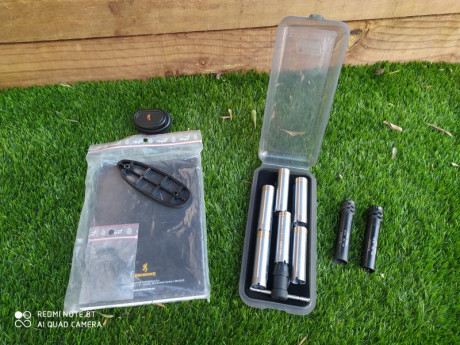 Buenas tardes

Pongo en venta mi Browning A5 Sweet Sixteen en calibre 16
Cañón de 66cm
Peso: 2,7Kg
Sistema 21
