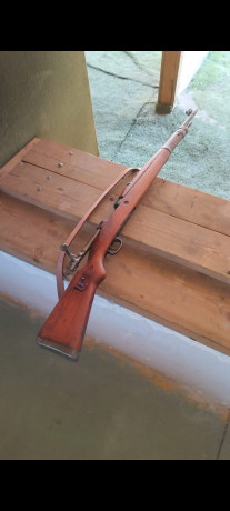  https://ibb.co/5WS2rZ1 
Es una copia muy buena del Mauser kar98k alemán pero reconvertido por 40