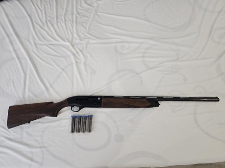 Vendo beretta a400 ultralite, comprada por capricho pero no la uso.
estado perfecta, muy pocas salidas, 02