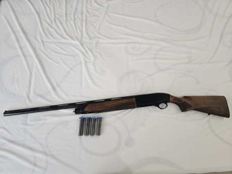 Vendo beretta a400 ultralite, comprada por capricho pero no la uso.
estado perfecta, muy pocas salidas, 01
