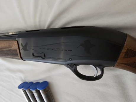 Vendo beretta a400 ultralite, comprada por capricho pero no la uso.
estado perfecta, muy pocas salidas, 00