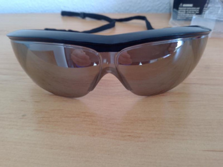 Vendo unas gafas nuevas Harley Davidson modelo HD 402
50€ 
Envío peninsular 7€. 20