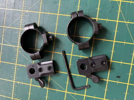 Vendo monturas  y bases Leupold Quick Release para tubo de 30 mm y son para FN semiautomatico y compatibles, 01