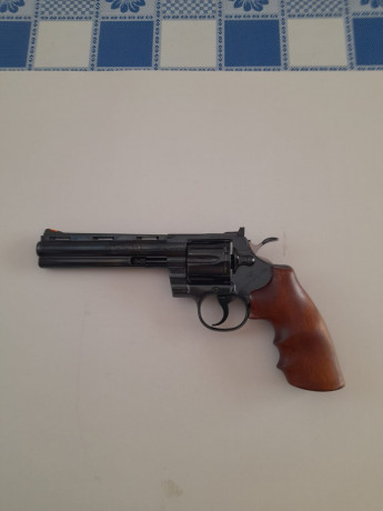 Hola vendo colt phyton 357 Magnum en perfecto estado lo compré a un forero hace poco pero me pesa mucho 40