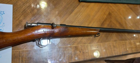 Carabina de los años 60/70 creo.
Guiada en la licencia  AE
precio 275 contacto por privado 01