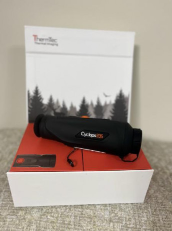 VENDIDO
Monocular térmico de la marca Thermtec Cyclops 335,nuevo a estrenar,última unidad en oferta.
Con 00