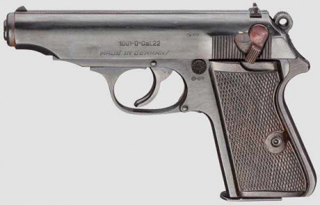Hola, vendo una pareja de cachas originales en baquelita marron de la pistola Walther PP de las fabricadas 40