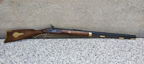 Vendo rifle de Avancarga calibre 45 marca woodsman, con dos gatillos, uno al pelo. 
 Con 300 grm de polvora. 01