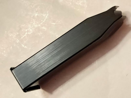 Hola
Pongo a la venta dos cargadores nuevos de la pistola Llama MAX II - LF del calibre 45 ACP
cada uno 02