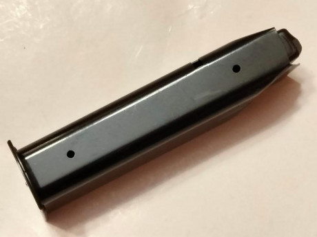 Hola
Pongo a la venta dos cargadores nuevos de la pistola Llama MAX II - LF del calibre 45 ACP
cada uno 01