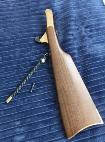 Se vende culatín para Remington Texas Buffalo 1858 de 12 pulgadas y con adorno de cuero, comprado no hace 00