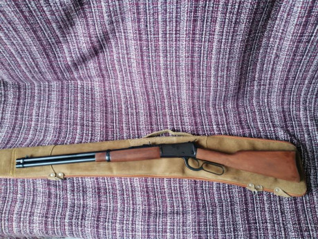 Se vende carabina Rossi - Taurus cal 45 L C
Solo estrenando, en perfecto estado. Tiene seguro en el cierre.
No 02