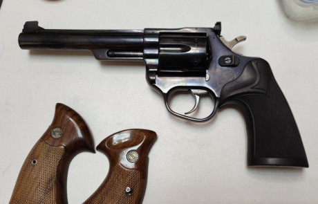 Pongo a la venta, tras mucho pensarlo, mi Revolver Astra Match del 38 Spl., para competiciin, simple accion 10