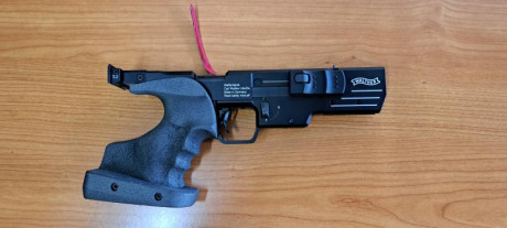 Se vende pistola Walther SSP calibre 22 en 1.150€ muy buen estado y poco uso, con maletín original 02