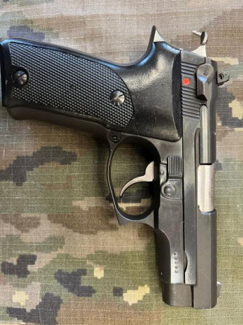 Hola a todos.
Pongo en venta esta PISTOLA ASTRA A90 calibre 9mm parabellum.
En un estado bueno y en total 02