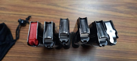 5 cargadores mecgar de 10 tiros en buen estado.
 Se ha tuneado el alojamiento de la retenida para que 02