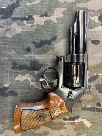 Hola a todos.
Pongo en venta esta Revolver LLama CTG COMANCHE II calibre 38 special.
Este Modelo CTG COMANCHE 00