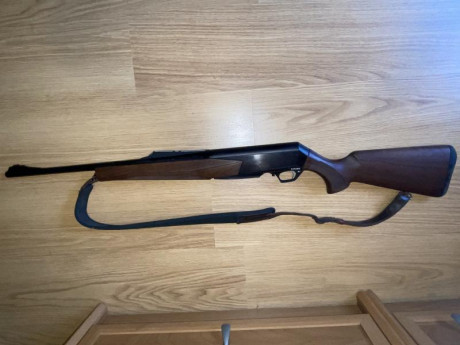 Rifle Browning MK3 en calibre 30-06 Springfield. Muy buen estado. Muy poco uso. Tiene pequeñas marcas 02