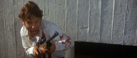 Compañeros,

En vista de las ganas de algunos (Elcafe, Wilcow, Vrakk, etc) por adivinar armas de películas 140
