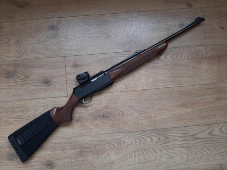 Buenas a todos,

Pongo a la venta este rifle semiautomático marca BROWNING modelo BAR 2, del calibre 300 00