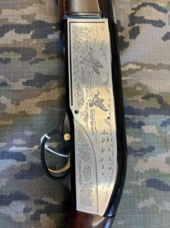 Hola a todos.

Pongo en venta esta escopeta Breda calibre 12.
escopeta repetidora con polichock exterior
En 12