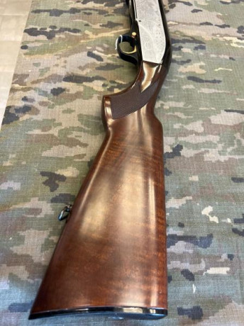 Hola a todos.

Pongo en venta esta escopeta Breda calibre 12.
escopeta repetidora con polichock exterior
En 10