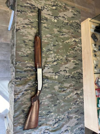 Hola a todos.

Pongo en venta esta escopeta Breda calibre 12.
escopeta repetidora con polichock exterior
En 20