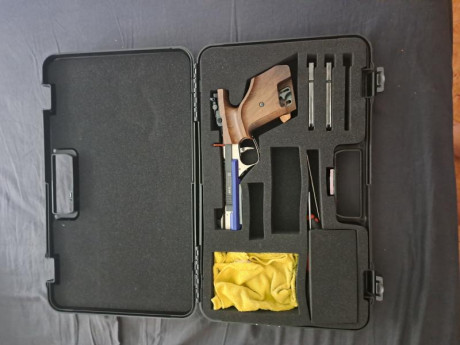 Un saludo a todos, vendo mi FEINWERKBAU AW93 LIGHT,  la he comprado en Mayo de este año. La he utilizado 02