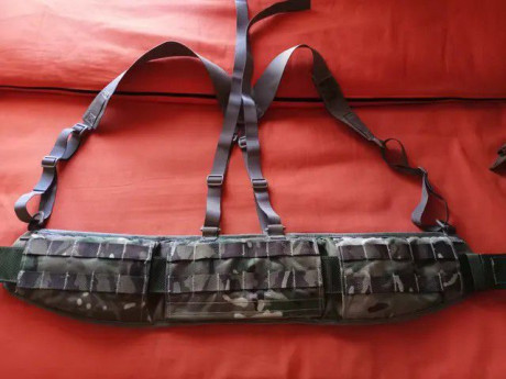 Webbing yoke cinturón molle MTP original surplus, pernera molle ddpm, pouch multiusos y pouch para botella 11