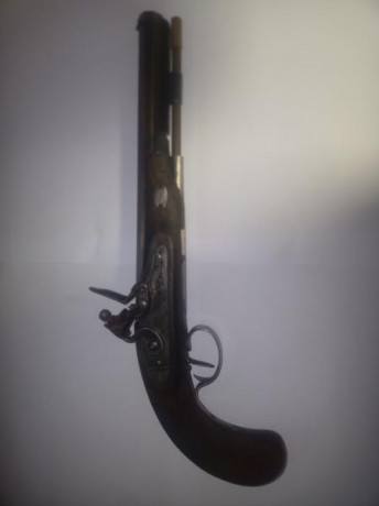 Buenas vendo pistola Charles Moore de pedersoli el precio son 200 eu mas portes 01