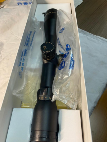 Vendo visor SightronSIII 20x42MMD en perfecto estado, sin ninguna marca o roce, embalaje original.Usado 01