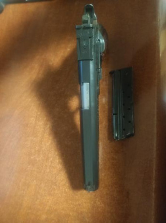 Vendo  sti trojan 6 pulgadas 9 mm por 700 eu mas portes el arma se encuentra en valencia 02