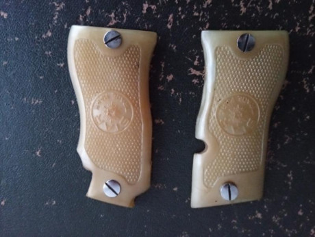 En venta cachas pistola STAR DKL
Buen estado.
Precio: 40 €, incluido transporte a península.

Saludos

(Pido 00