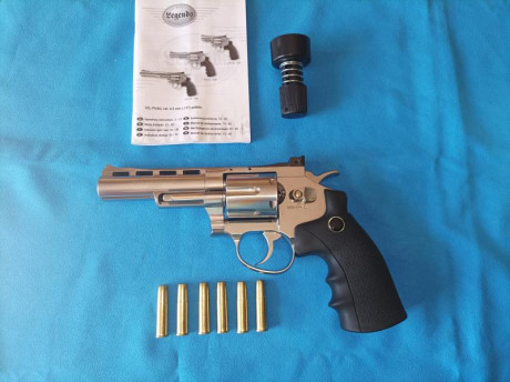 Buenas a todos.
Vendo revolver de co2 marca Umarex Legend S40
Revolver totalmente metálico con cañón de 11