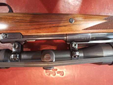Ruger Magnum cal.375 H&H en perfecto estado, ni roces ni picadas. Está como recién salido de fabrica. 11