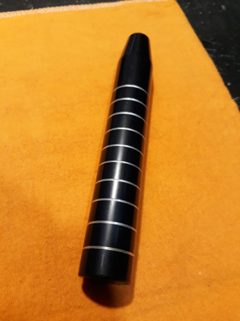 Freno de boca para cañon de 16mm. 15cm de largo por 2,3 cm de ancho. 20 euro mas lo costo de envio por 10