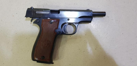 Pistola marca Star, modelo SS , calibre 9mm/380 (nueve corto).
En buen estado general, para ver en provincia 102