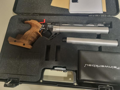 Un amigo me ha dicho que le ponga a la venta su FEINWERKBAU P8X :caba: ,es de este año Febrero, solo la 02