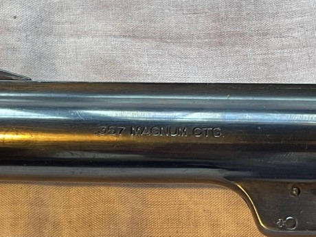 Buenas noches,

Vendo revolver Astra calibre 357 magnum en buen estado y muy preciso. 
Se puede ver y 00