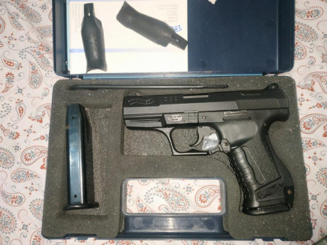 Se vende pistola, Walther P99, en su caja con muy pocos disparos , sus dos cargadores y varias empuñaduras.
Venta 02