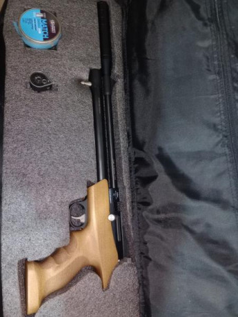 Compañero del club vende pistola pcp Diana Bandit calibre 4,5. Se puede ver en Valencia. El precio es 00