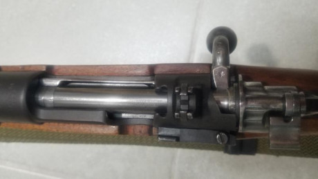 Buenas tardes

Pongo a la venta fusil Santa Barbara FR8 calibre 308 W. En muy buen estado.
El cerrojo 00